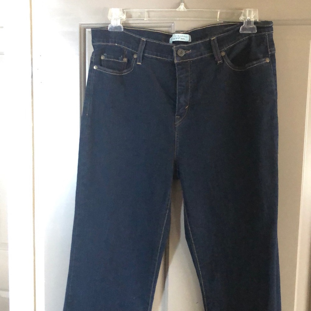 Levi’s 512 Perfectly Slimming bootcut jeans